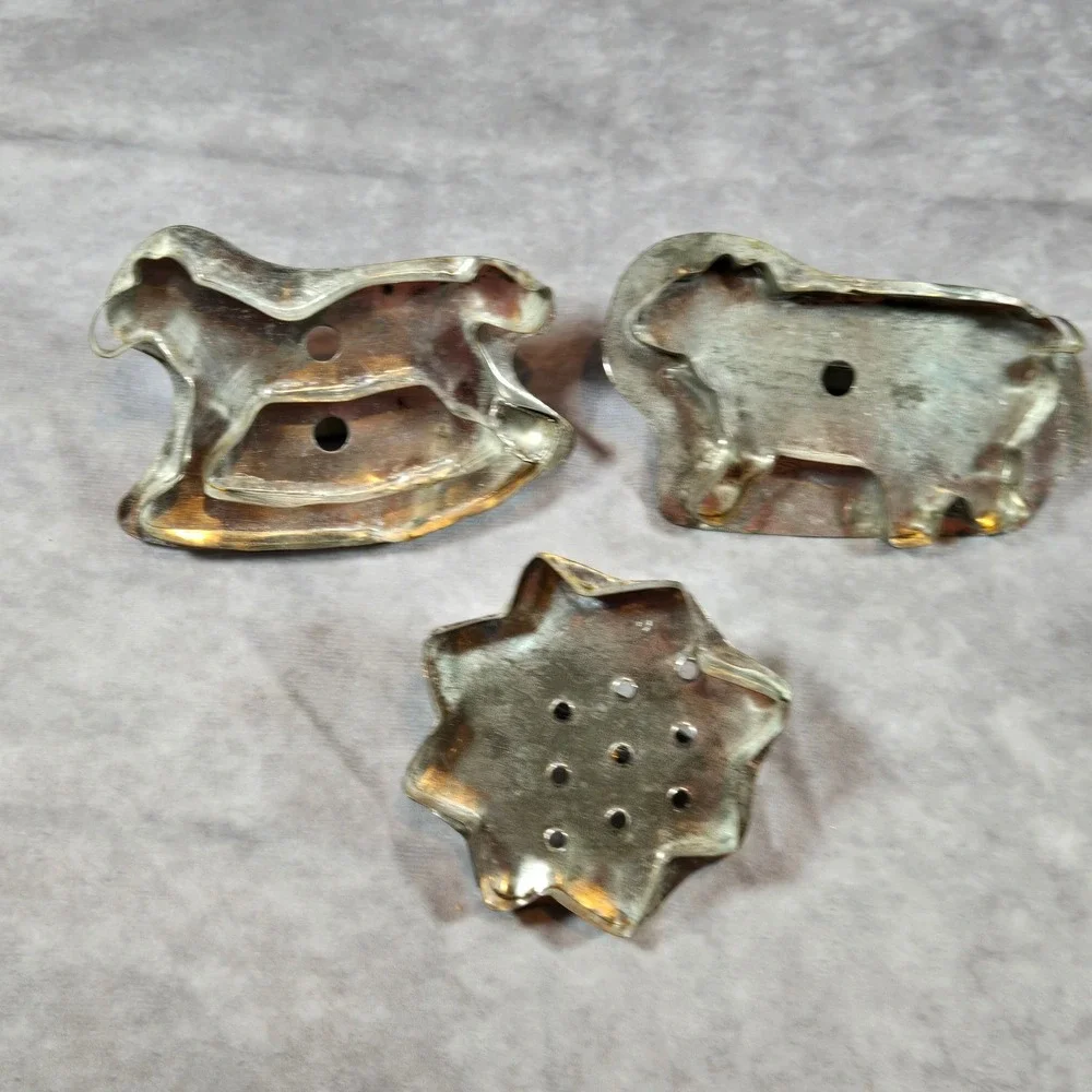 Vintage Flat Back Handle Cookie Cutters Horse Cow Star‎